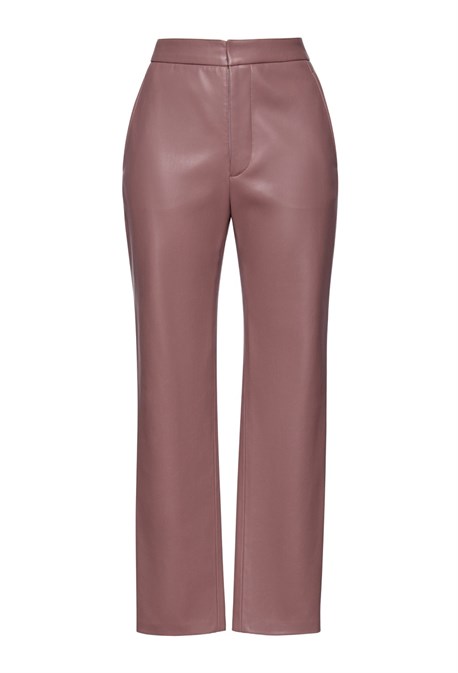 Костюм из эко-кожи с укороченными брюками - фото 58958