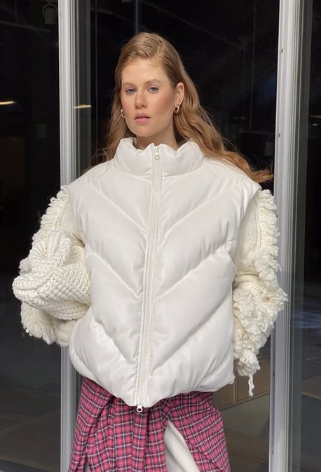 Жилет из эко-кожи - фото 59012