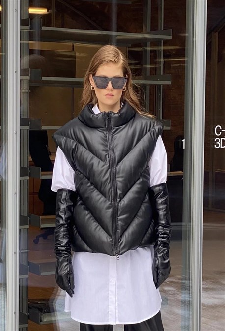 Жилет из эко-кожи - фото 59017