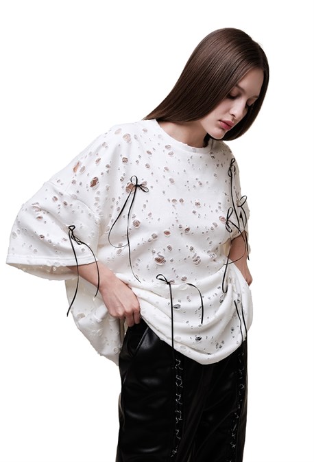 Объёмная футболка дырокол - фото 59127