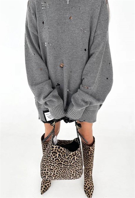 Свитер с рваным эффектом - фото 59478