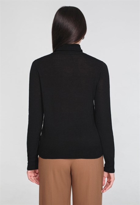 ДЖЕМПЕР С РОЗОЙ - фото 60986