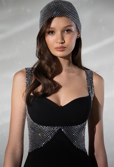 Трикотажное платье с кристаллами - фото 62436