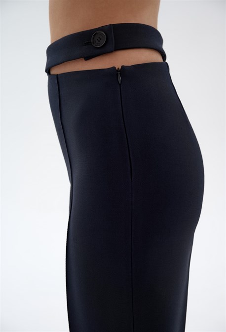 Брюки с вырезом - фото 63329