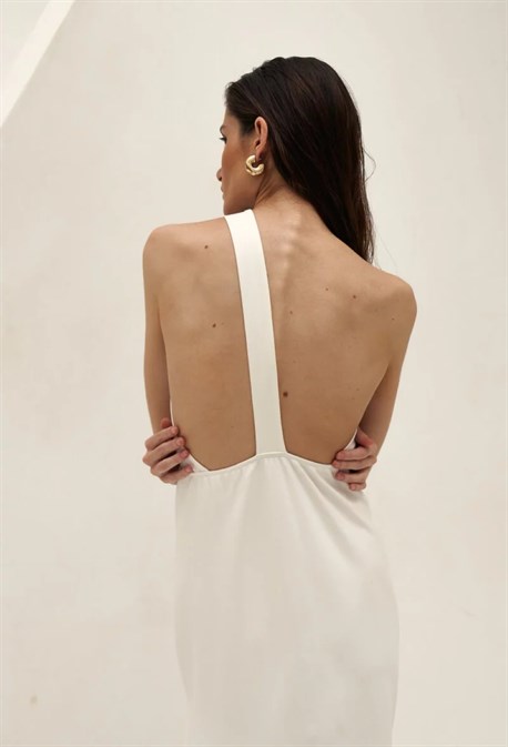 ПЛАТЬЕ  С РАЗРЕЗОМ - фото 64000