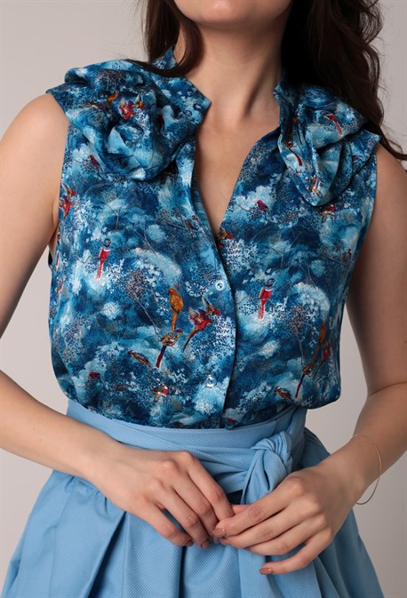 Топ с воротом с рюшами - фото 67689