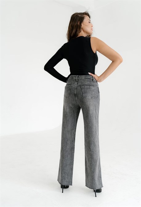 Джинсы-трубы - фото 68325