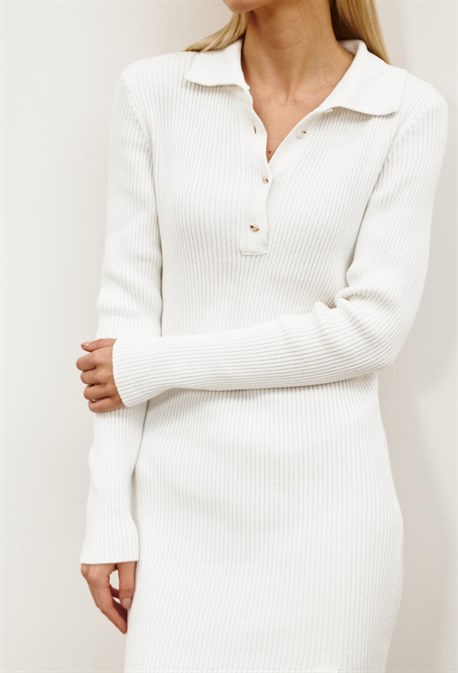 Платье вязаное с разрезом - фото 70126