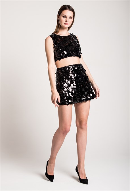 Кроп-топ с крупными пайетками - фото 71610