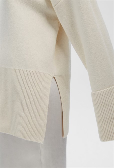 Свитер с горлом - фото 73240