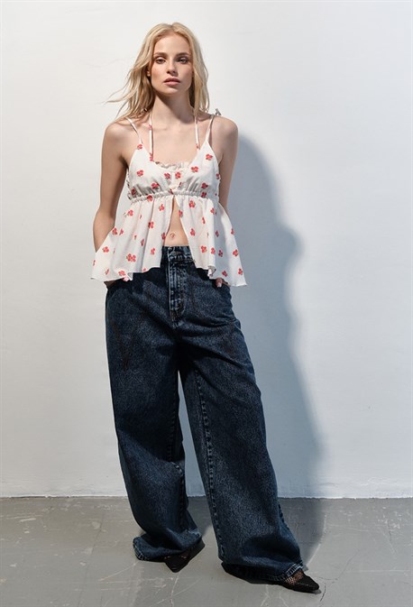 Топ-майка в красный цветочек - фото 74033