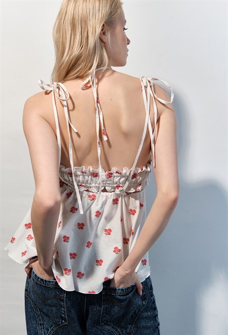 Топ-майка в красный цветочек - фото 74038