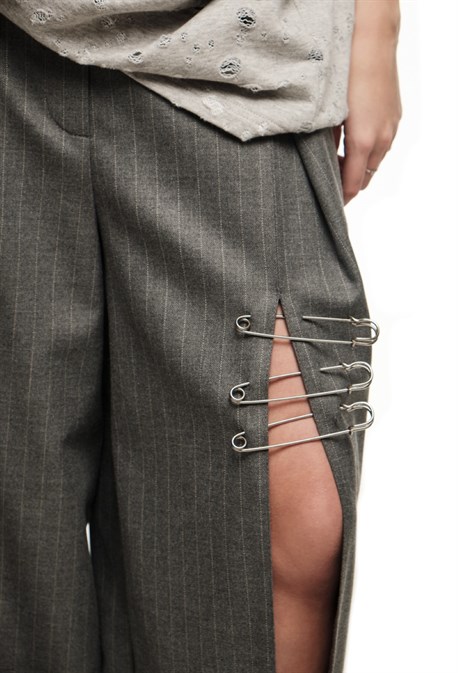 Брюки шефа с разрезом - фото 74137