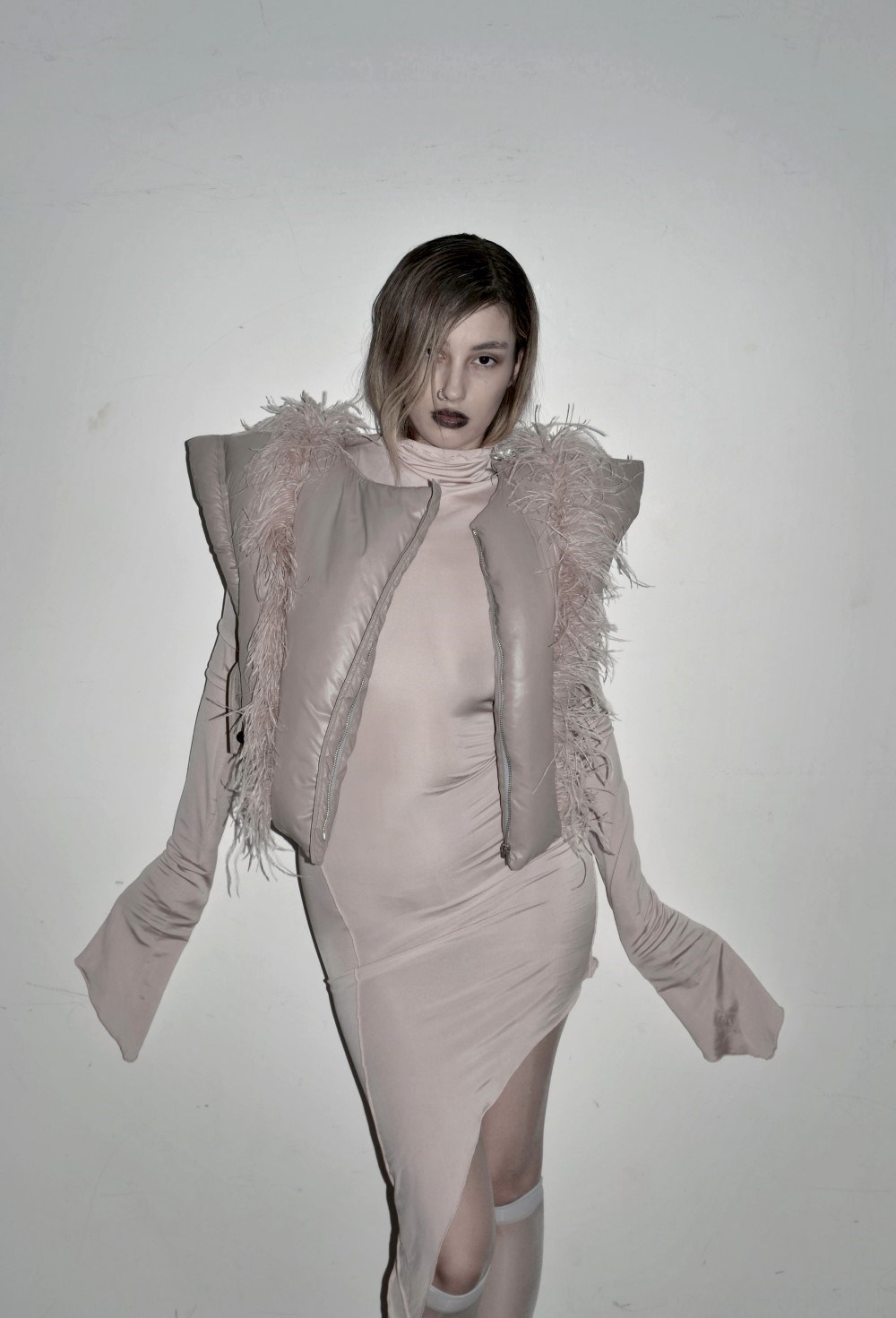 Жилет Naked feather - фото 75610 Жилет Naked feather - фото 75610