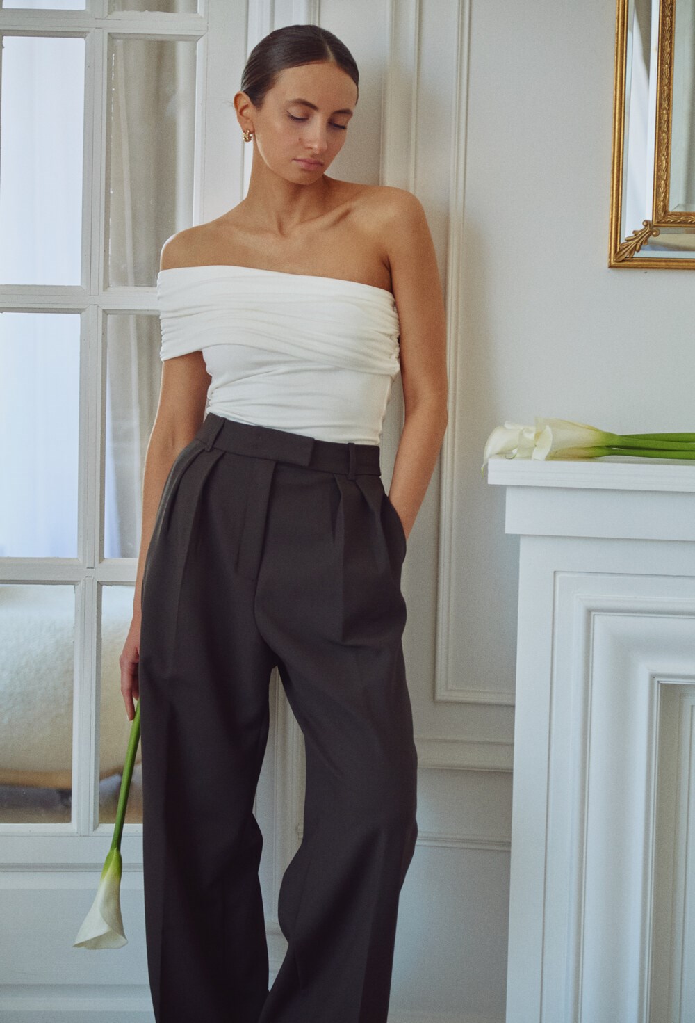 Асимметричный топ со сборками - фото 75657