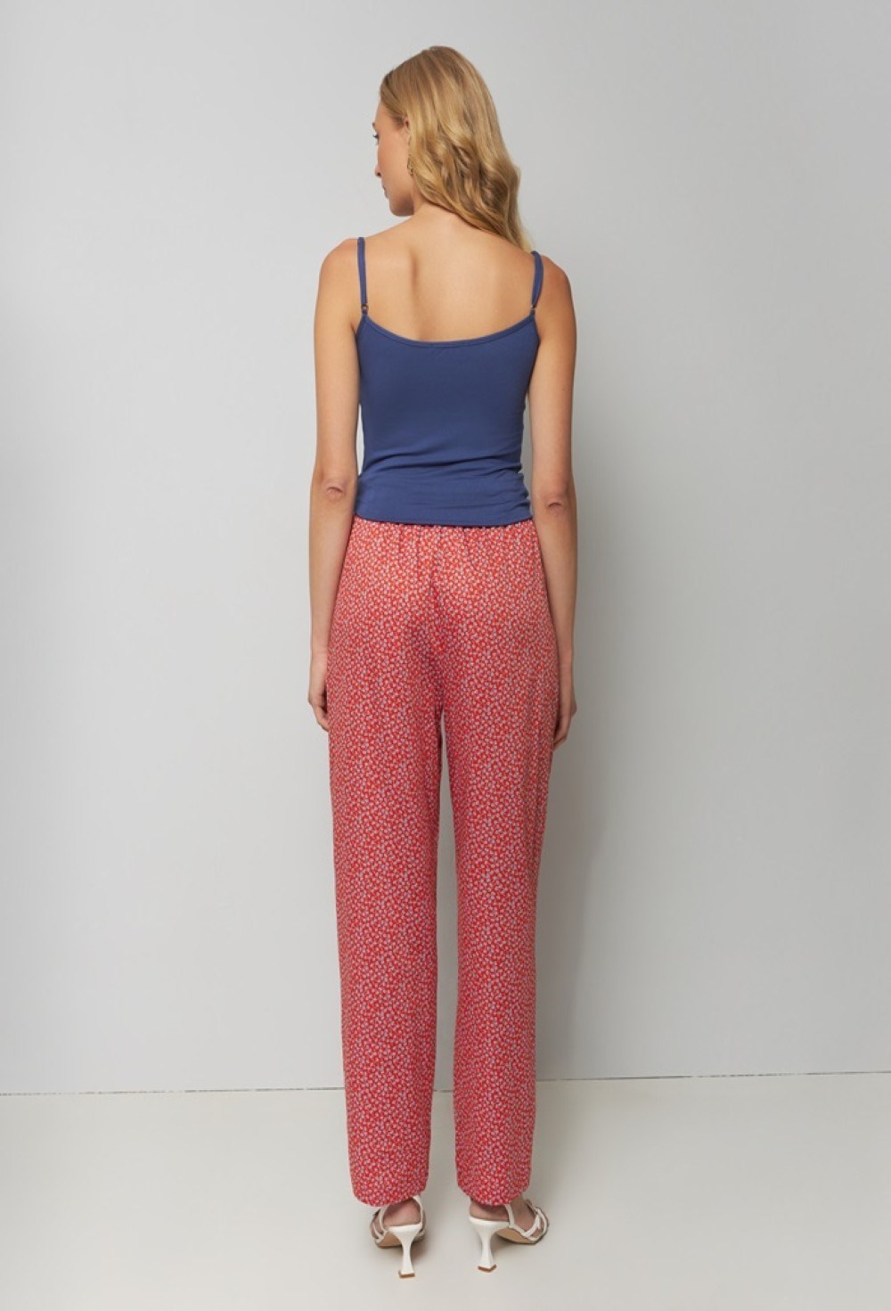 Брюки на резинке - фото 76494