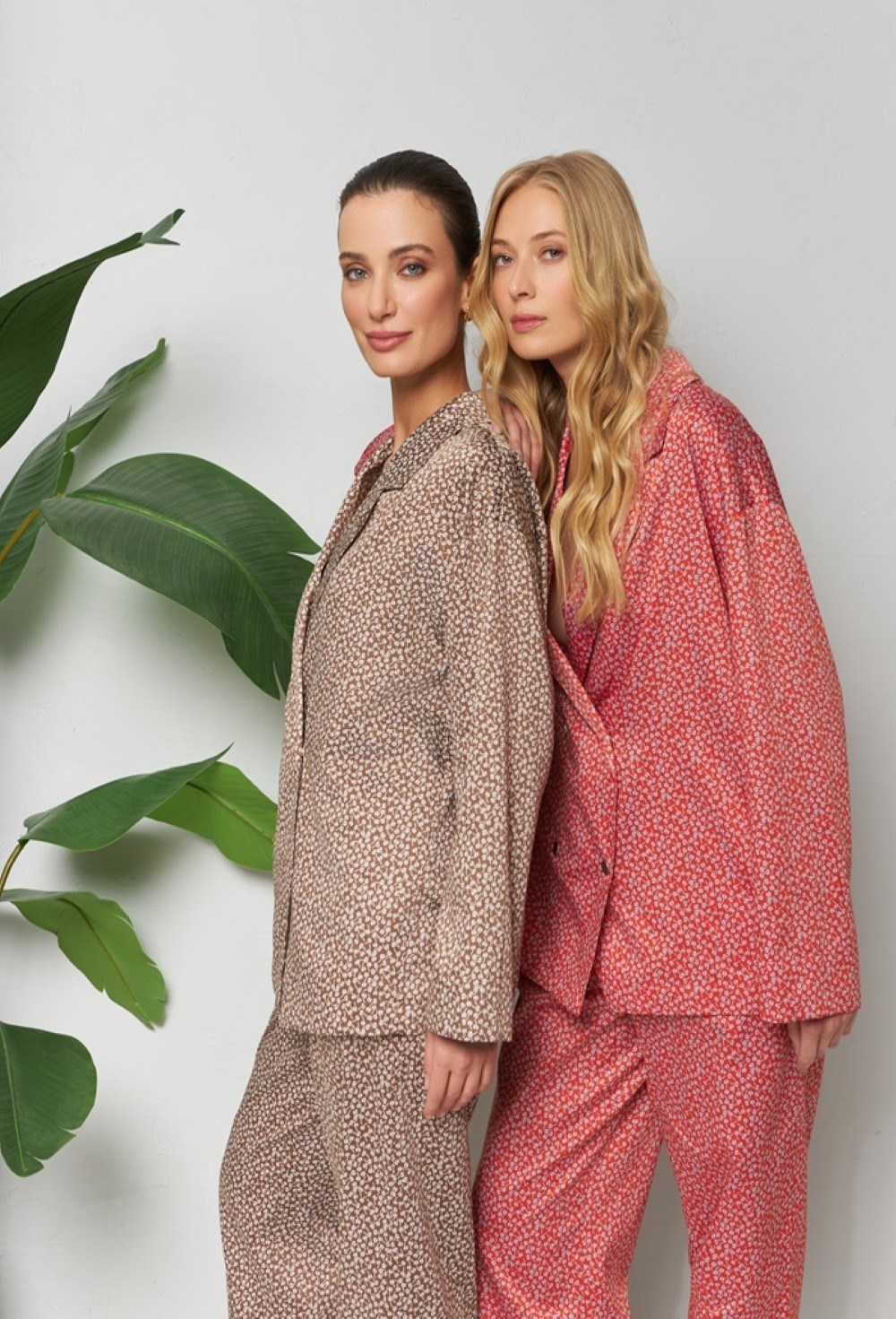 Брюки на резинке - фото 76496