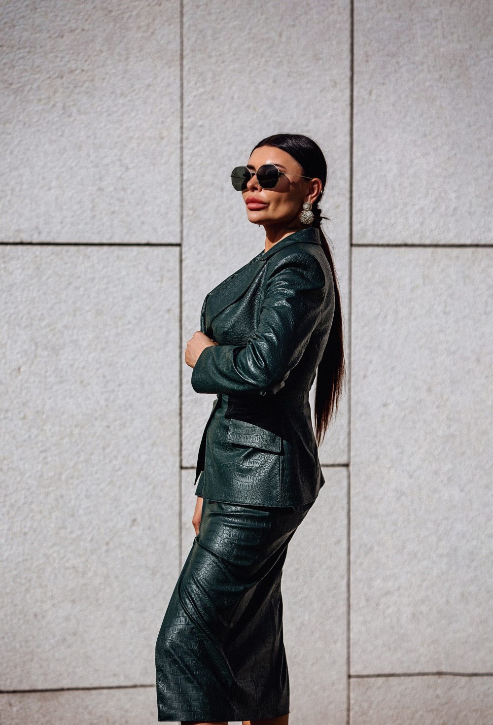 Костюм из эко кожи - фото 76846