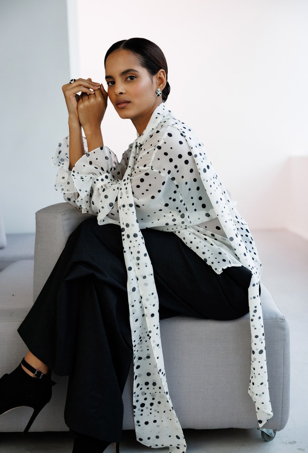 Блуза с бантом из шелка Comme Des Garsons - фото 77603