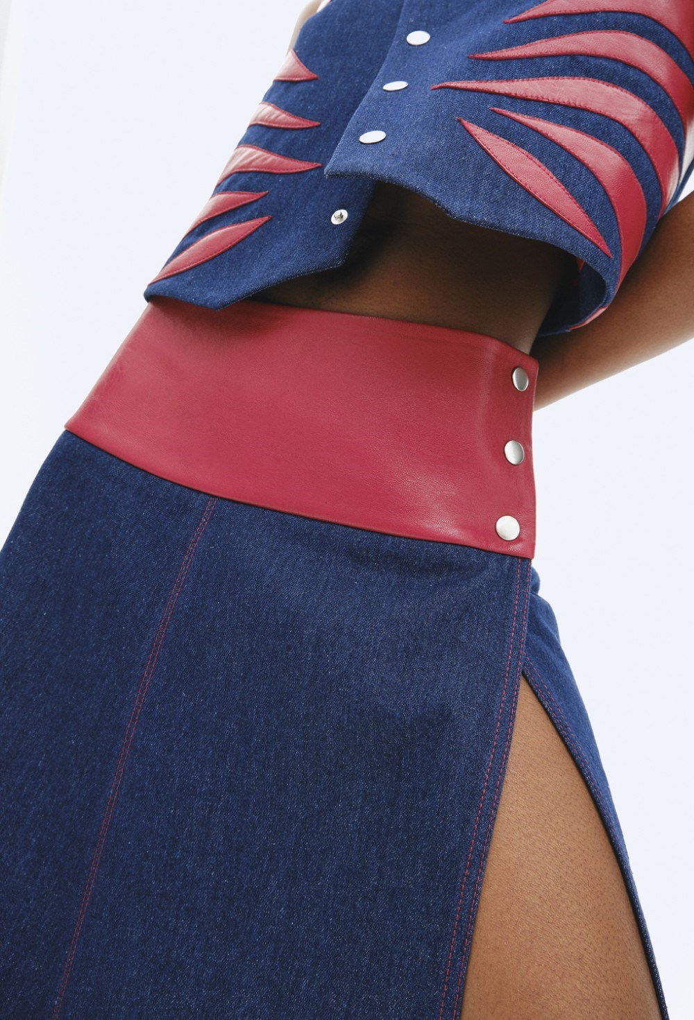 Жилет с огнями из кожи Grace - фото 79277