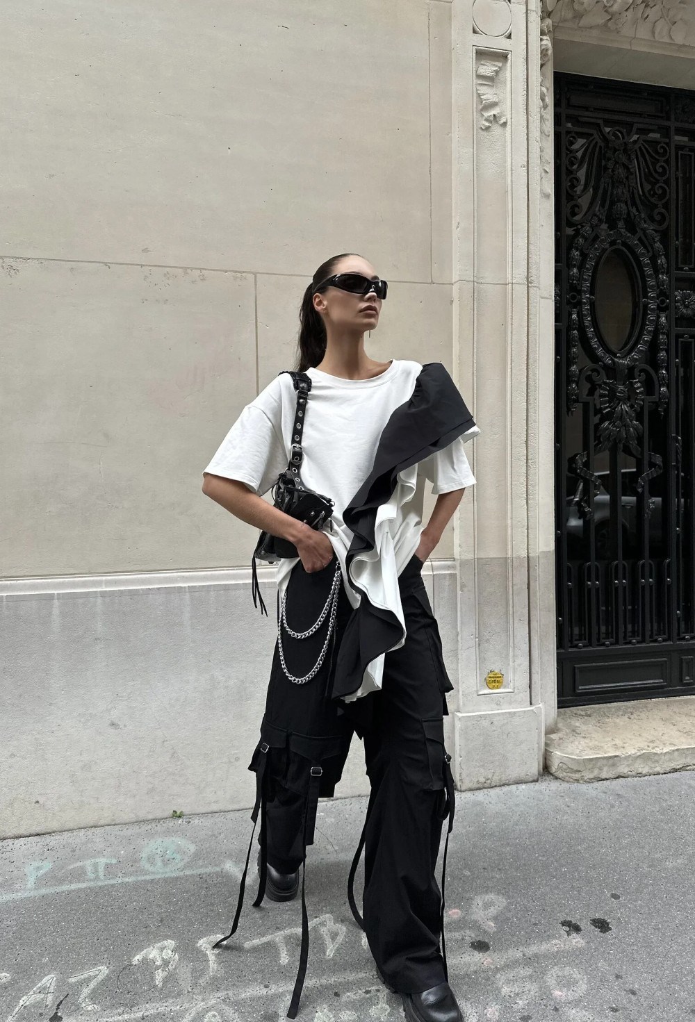 Овер футболка с драпировкой - фото 82947