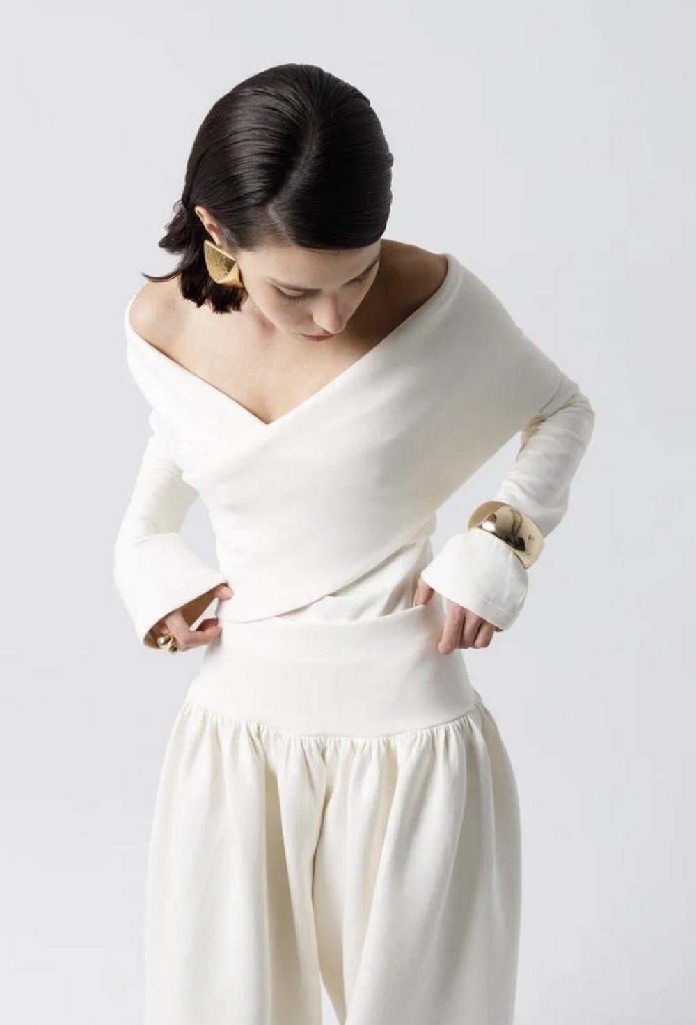 Джемпер с перекрутом - фото 83086