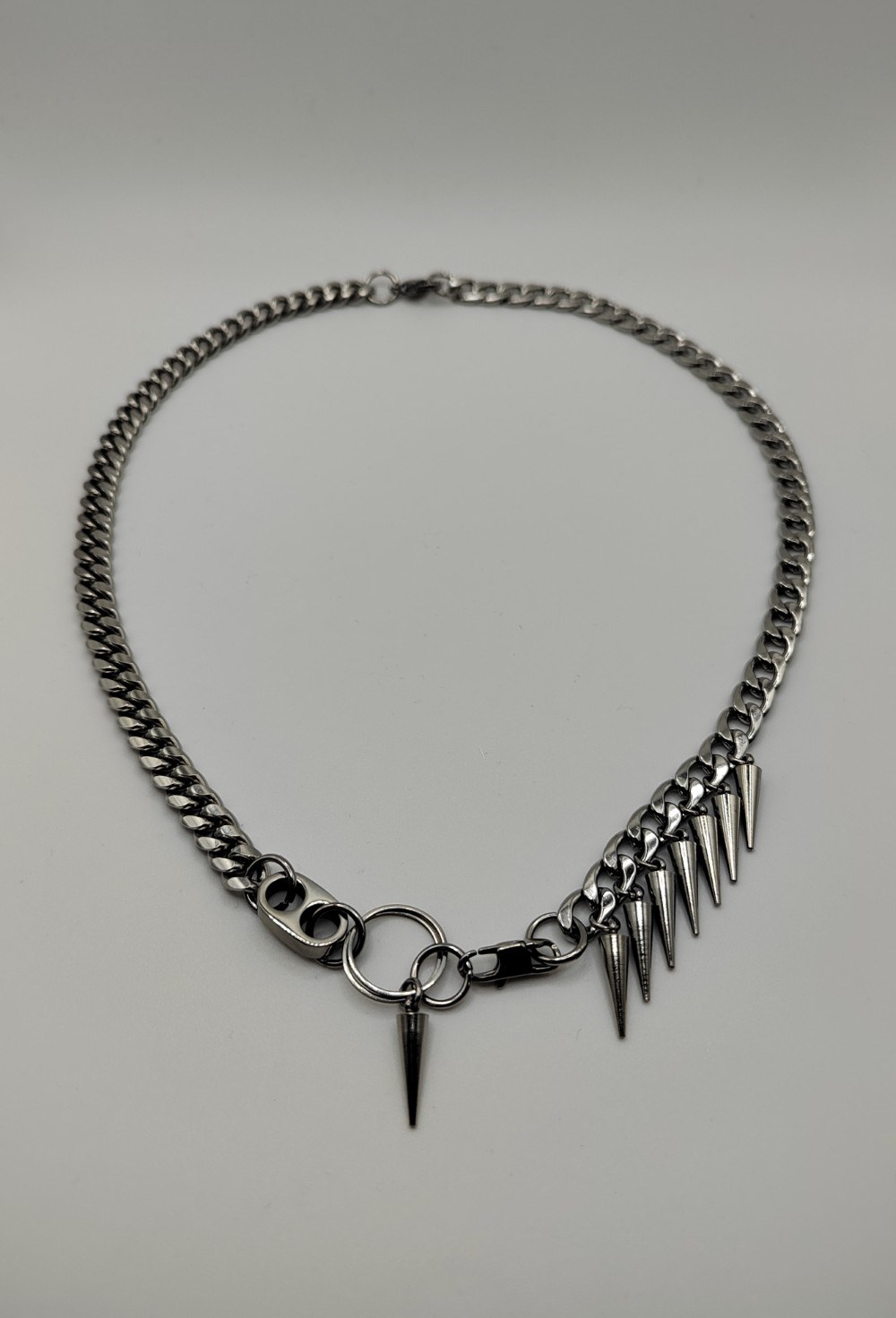 Ожерелье из крупной цепи с шипами - фото 83947