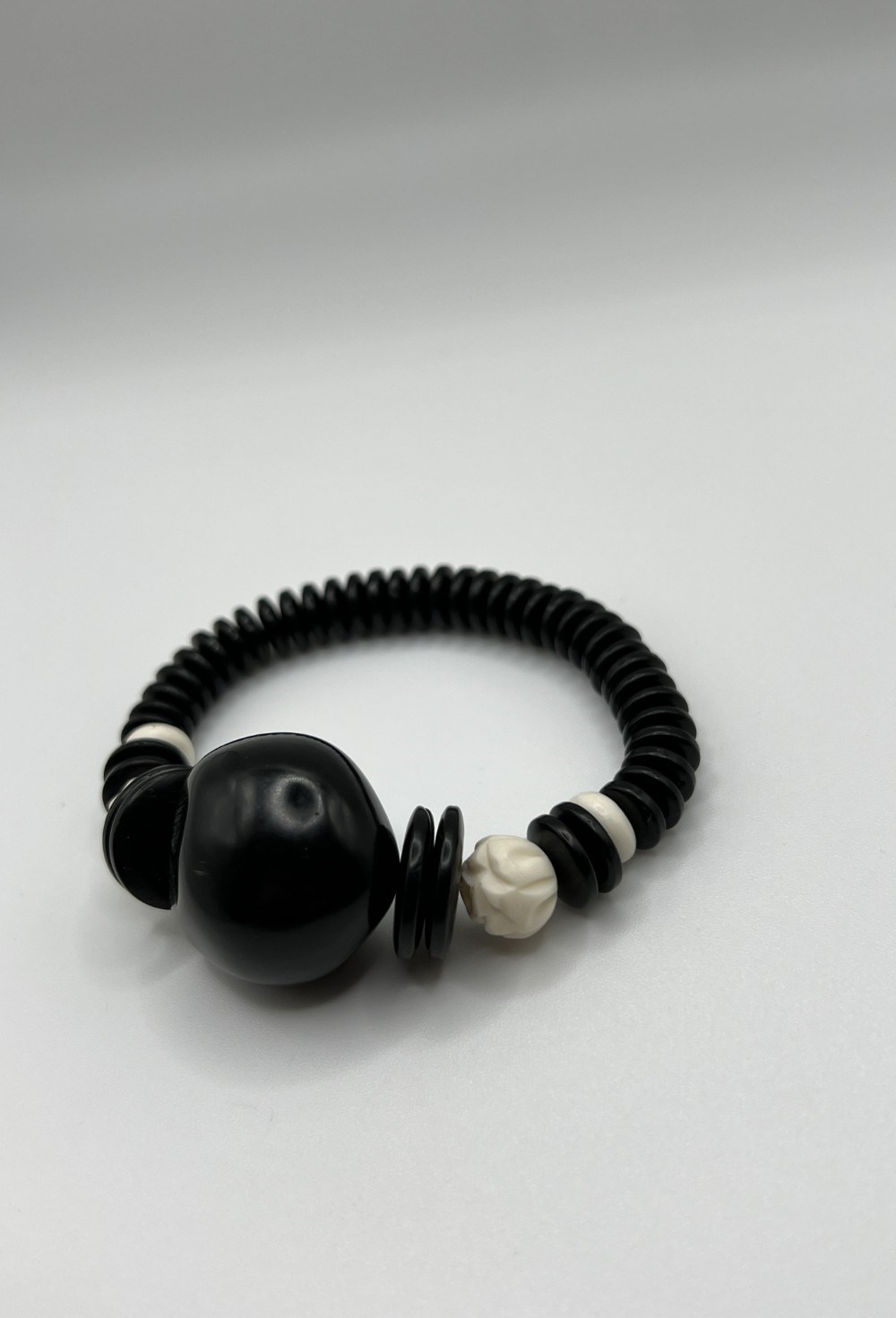 Браслет из натуральных бусин - фото 83970