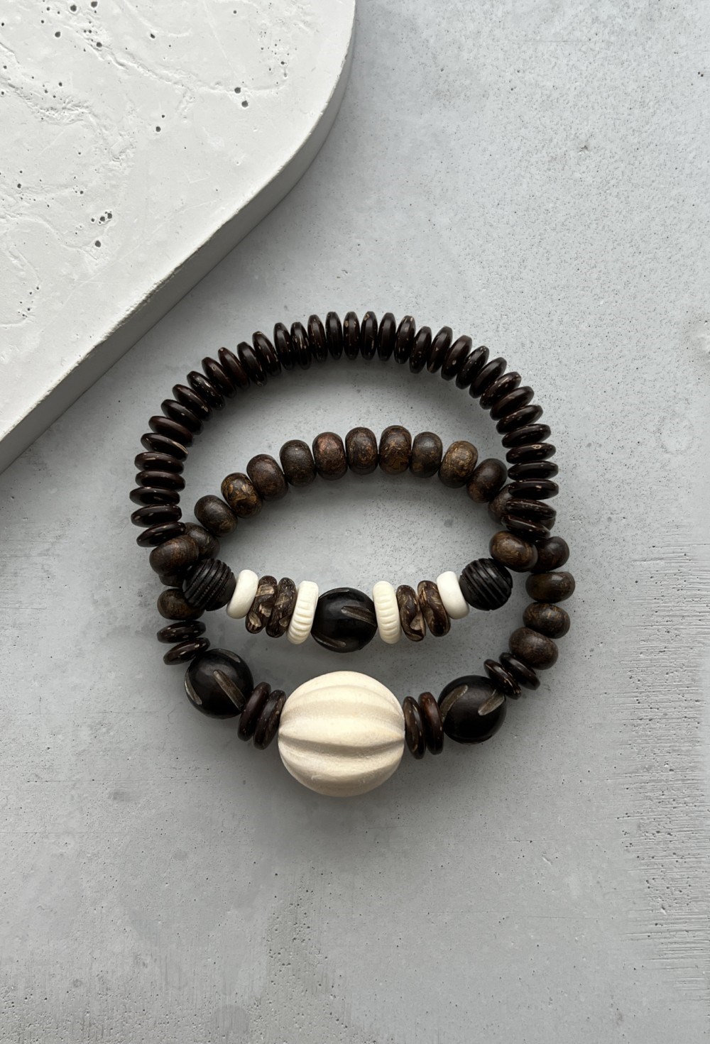 Браслет из натуральных бусин - фото 83975