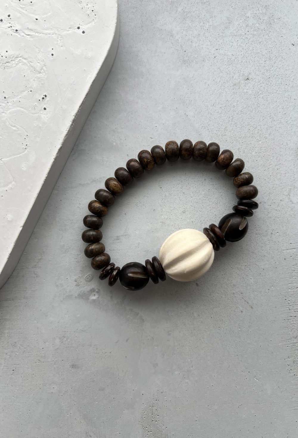 Браслет из натуральных бусин - фото 83977