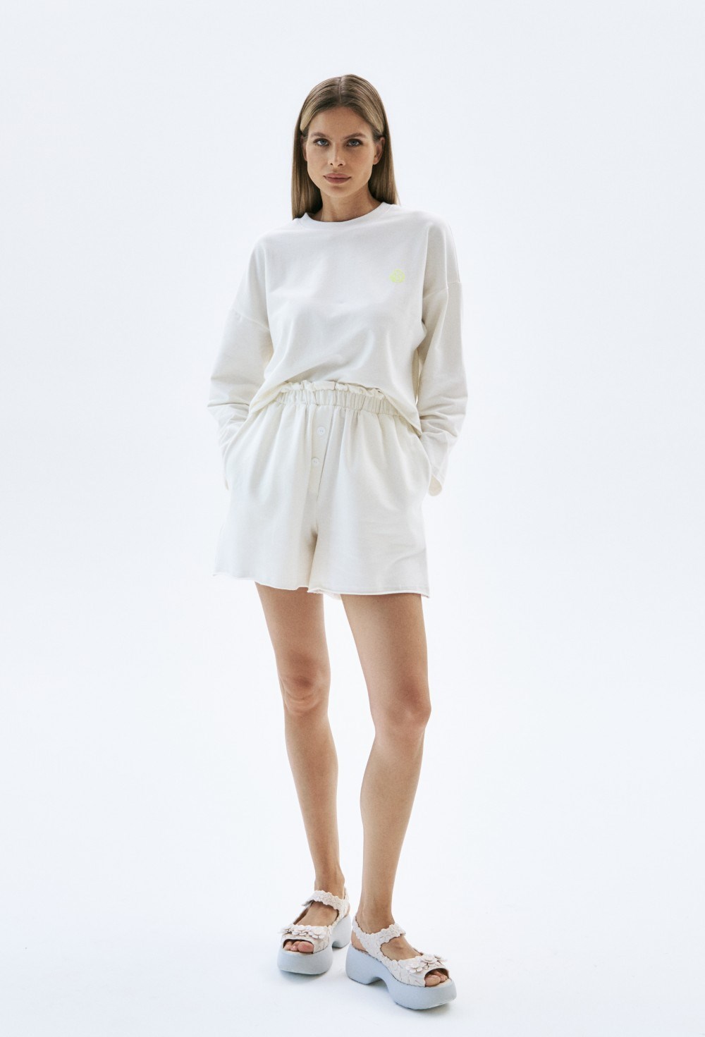 Лонгслив с шортами - фото 87061