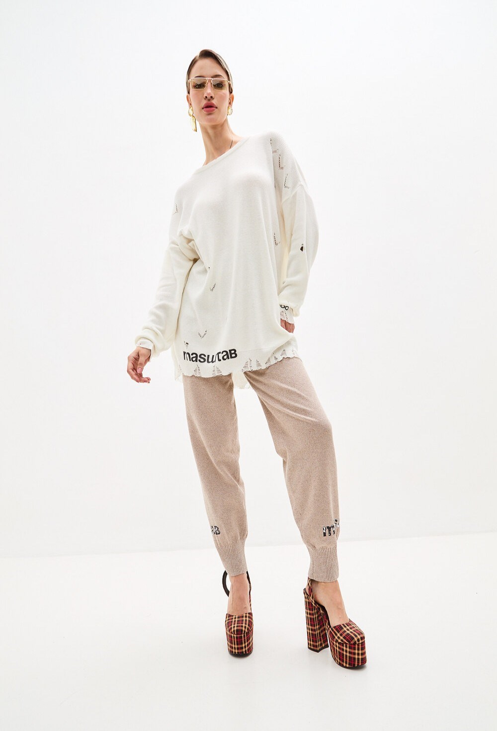 Свитер Рваный - фото 88931