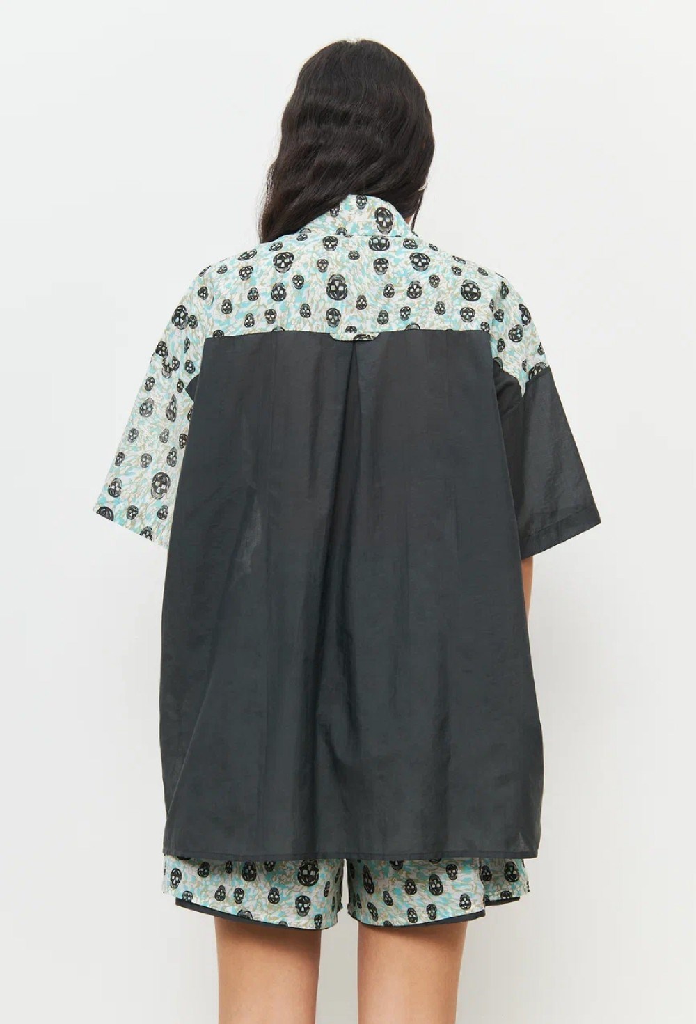 Рубашка с черепами - фото 88985