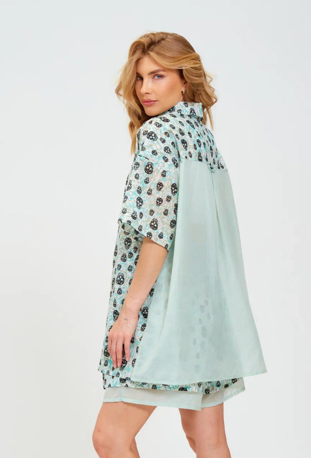 Рубашка с черепами - фото 88988