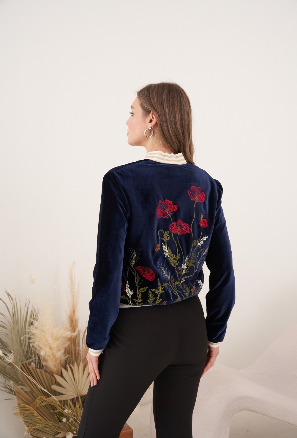 Бомбер «Красные маки» - фото 89220