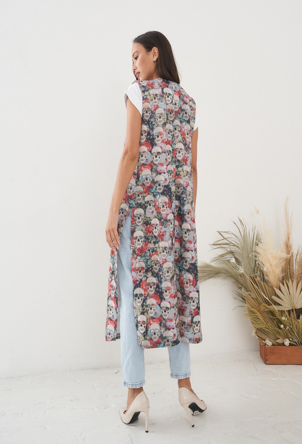 Жилет с черепами - фото 89237