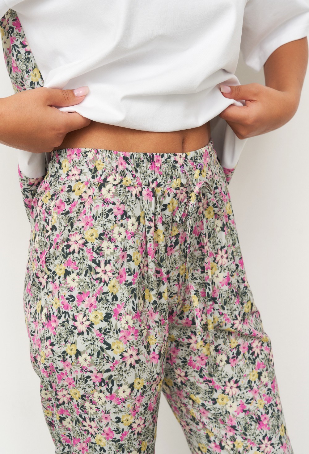 Костюм брюки футболка розовый - фото 89246