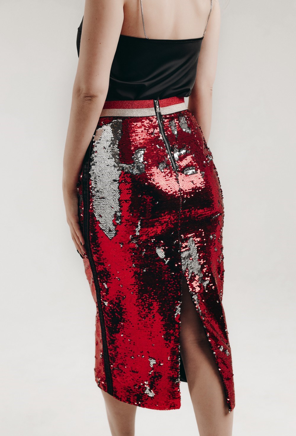 Топ с бахромой из метала - фото 89340