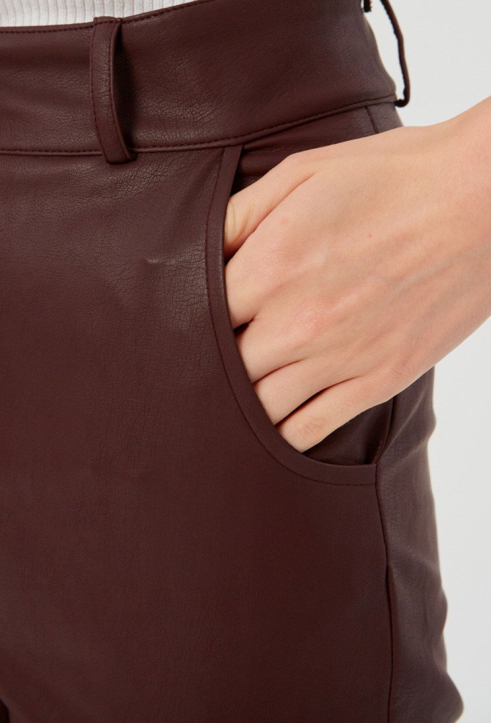 Брюки из экокожи - фото 91676