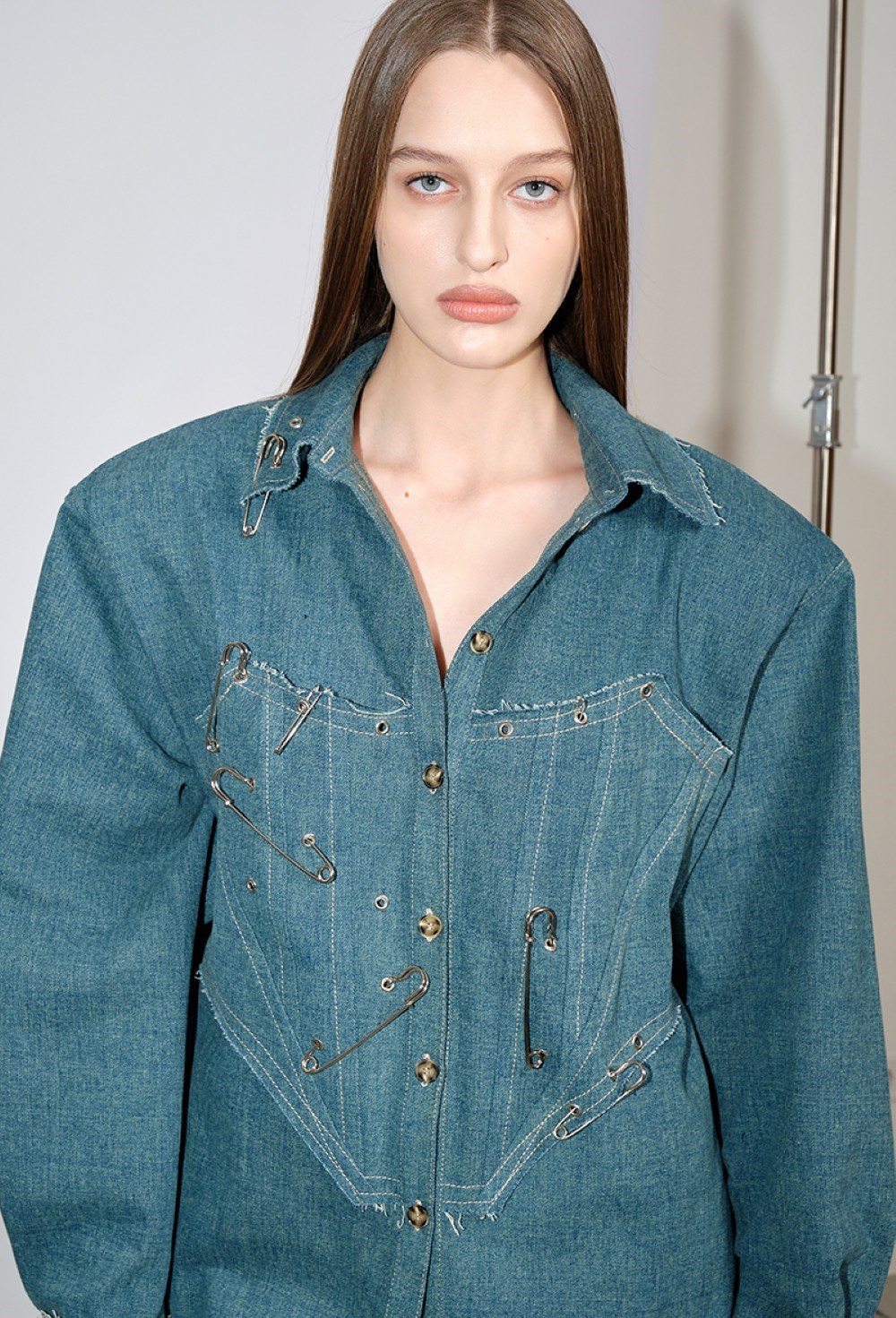 Куртка джинсовая с корсетом - фото 92791