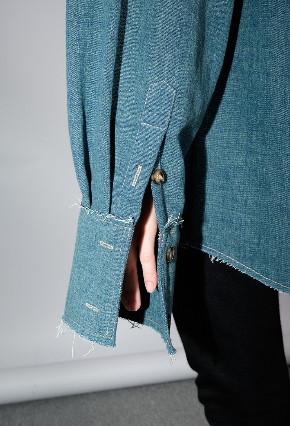 Куртка джинсовая с корсетом - фото 92792