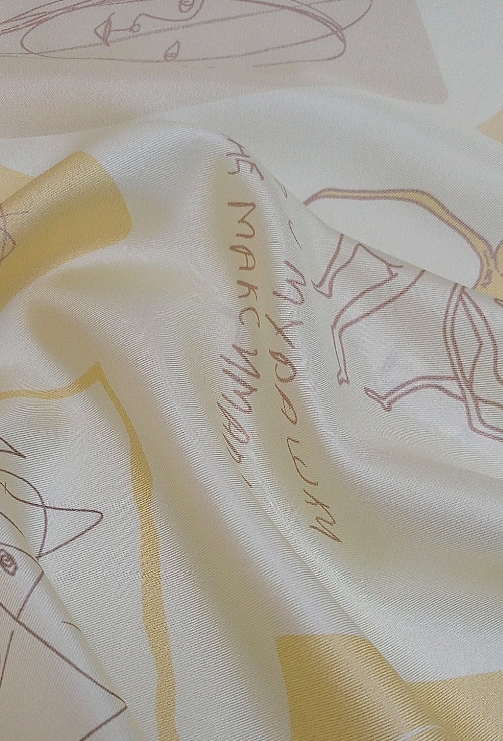 Платок «Любовь внутри нас» - фото 93527