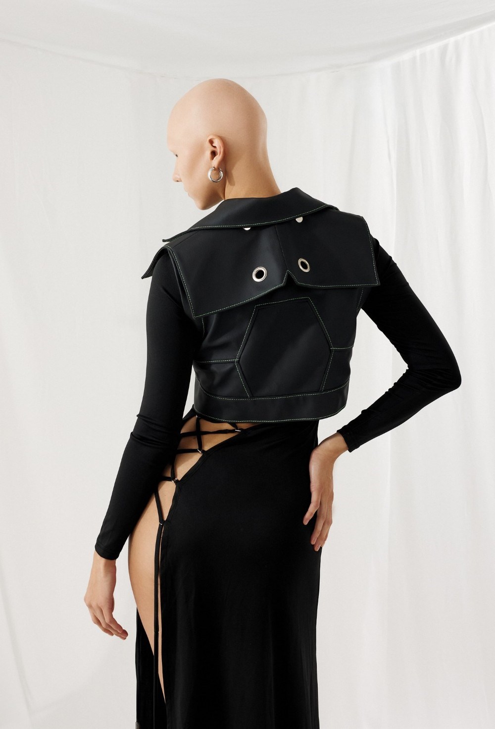 Жилетка со съёмной кокеткой и люверсами - фото 96189