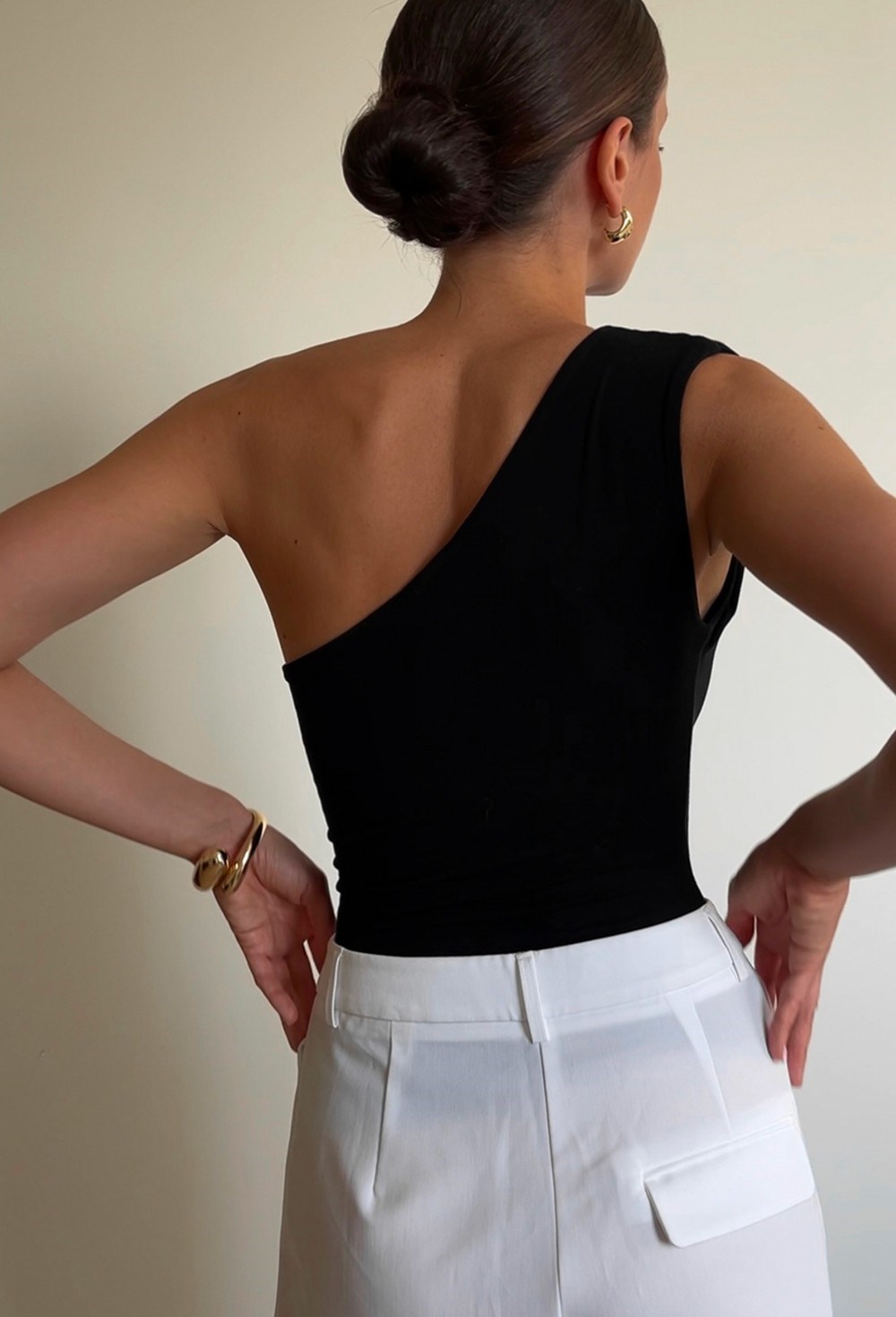 Топ на одно плечо - фото 96324