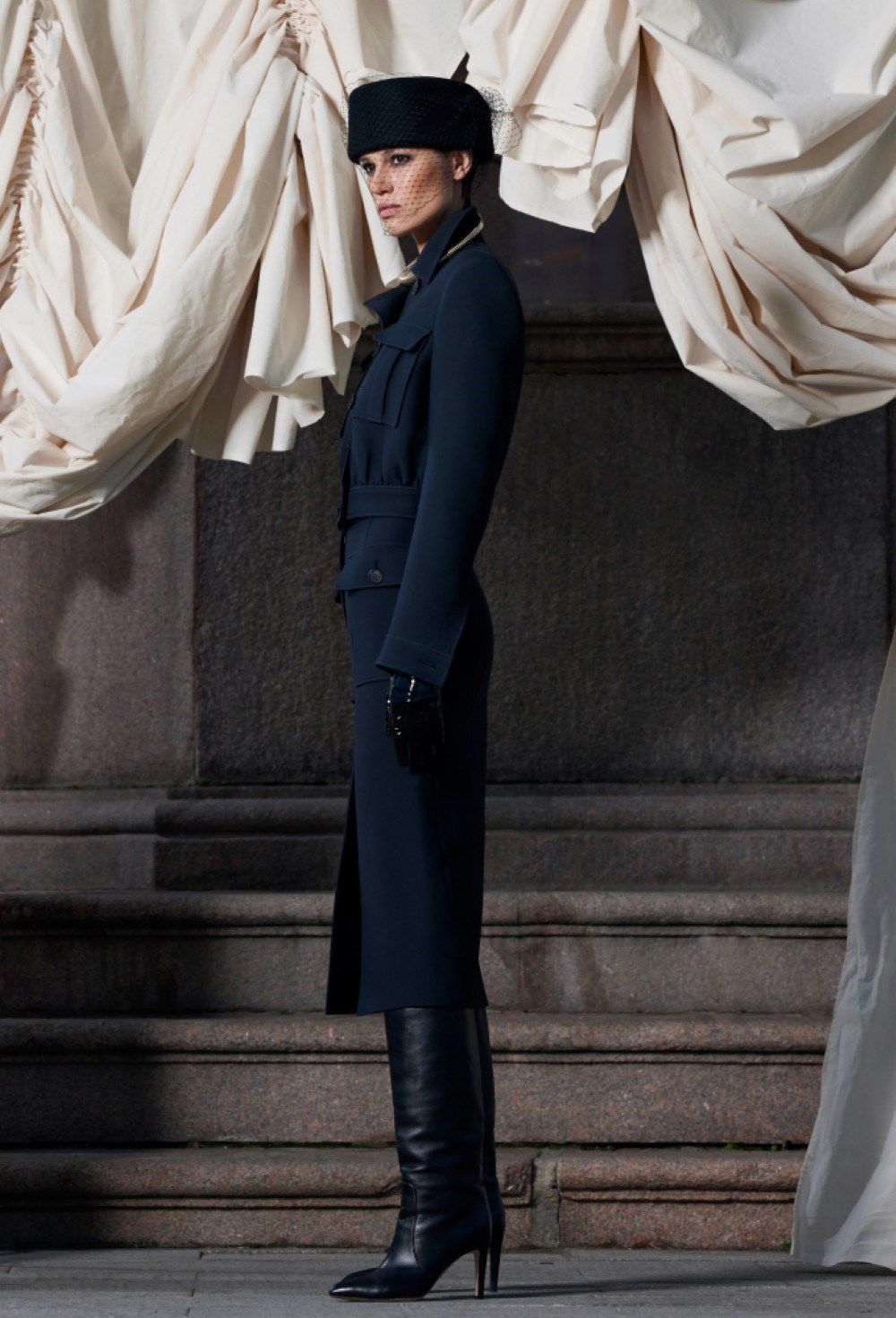 Юбка миди с разрезом - фото 96771