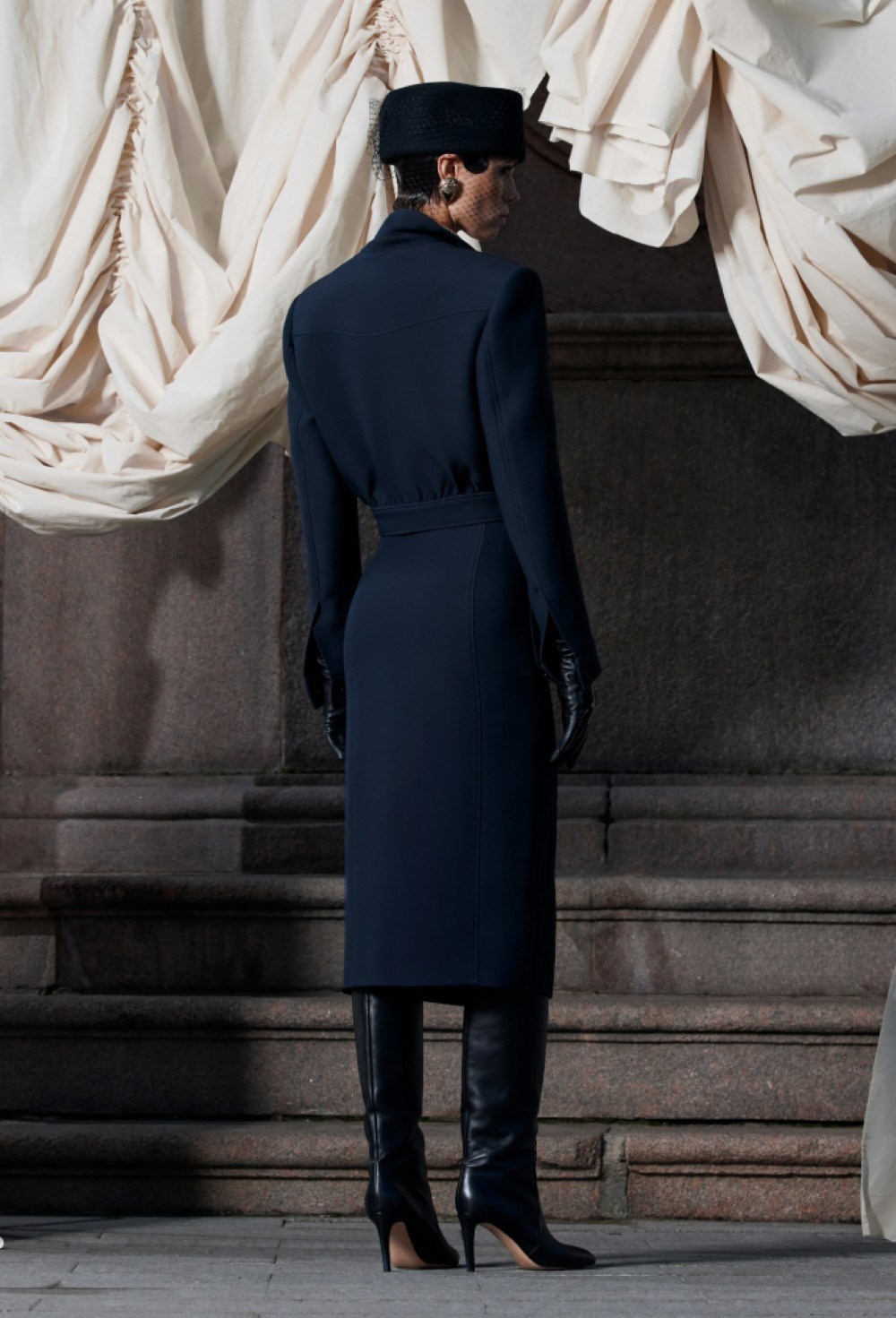 Юбка миди с разрезом - фото 96772