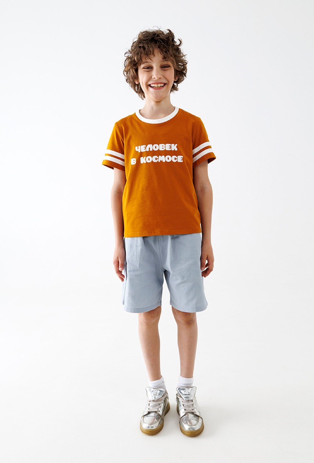 Футболка горчичная Человек в Космосе - фото 98258