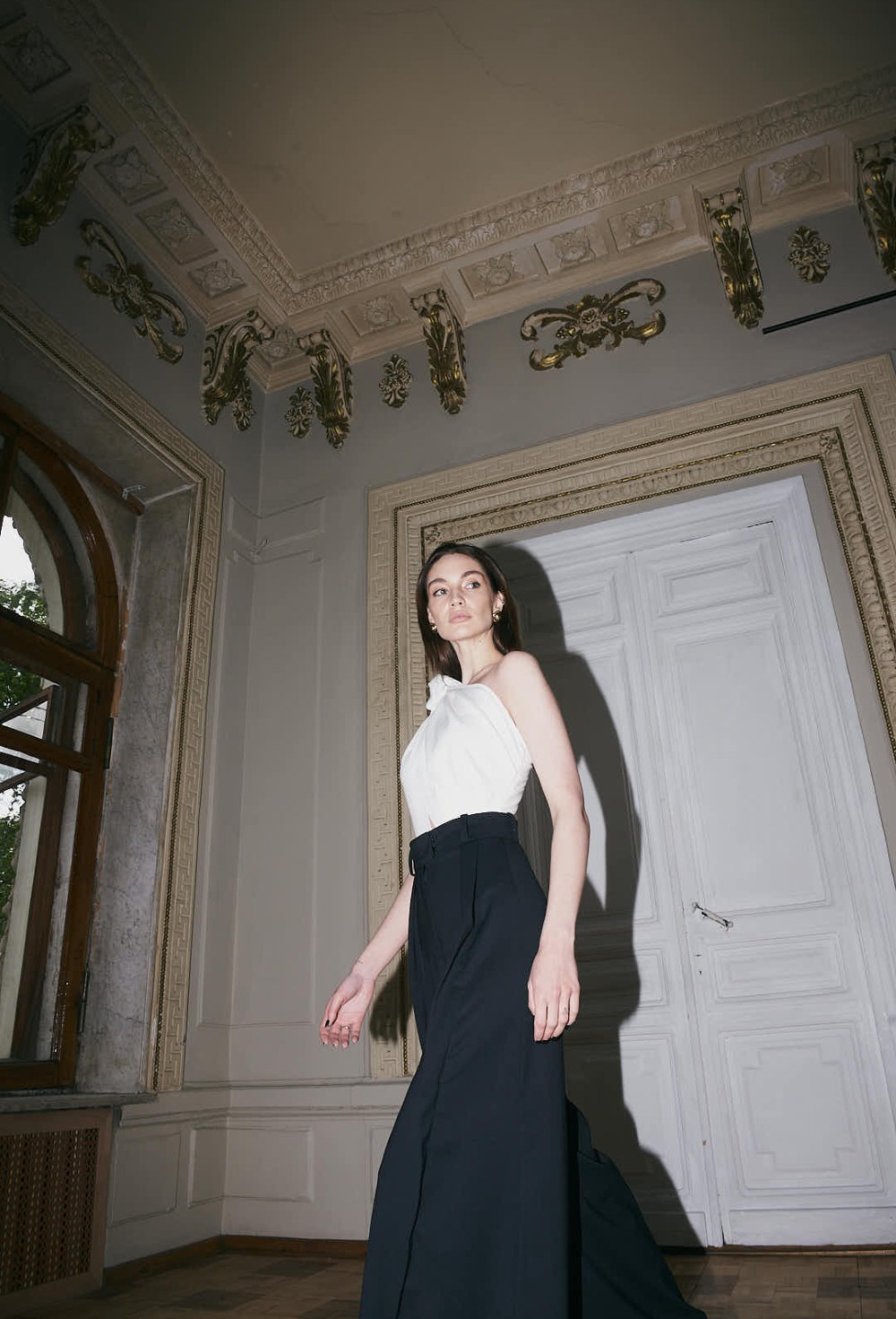 Брюки с объемной складкой - фото 99018