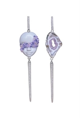 Серьги с серой куколкой агатом и иглами