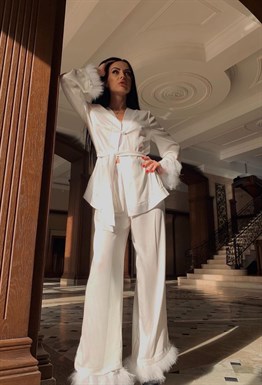 Костюм из вискозного шелка White